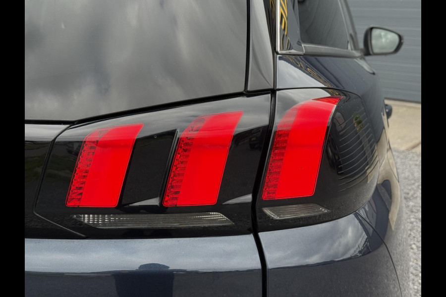Peugeot 5008 1.2 PureTech Allure 7 persoons,Automaat,2e Eigenaar,Trekhaak,360 Camera,131pk,Navi,Clima,Cruise,Lm velgen,Extra winterset,Pdc V+A,Riem Recent verv,Halfleder,Nieuwe Apk bij Aflevering