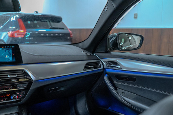 BMW 5 Serie Touring 530i High Executive PANO|LEER|360º CAM|DEALER ONDERHOUDEN|