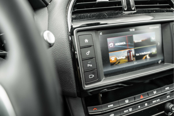 Jaguar F-Pace 2.0 Portfolio AWD 20d | Panoramadak