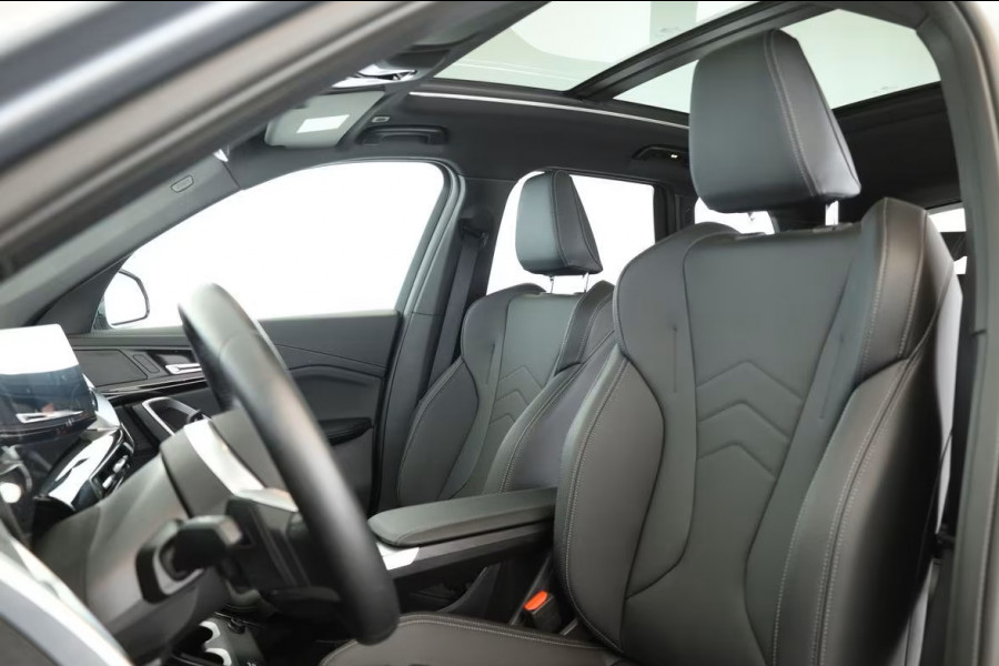 BMW X1 xDrive30e M-SPORT ** MATRIX, NAVI+, PANORAMA, HuD, LEDER, 20-Iinch LMV ** 1E EIG - UNFALLFREI ** ** INFORMEER OOK NAAR ONZE AANTREKKELIJKE FINANCIAL-LEASE TARIEVEN **