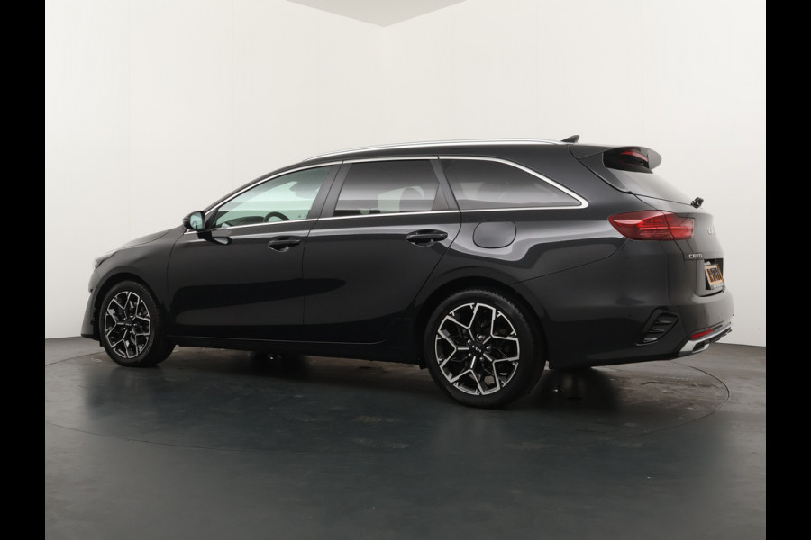 Kia Ceed Sportswagon AUTOMAAT 1.5 T-GDi GT-Line - Panoramadak - Stoel en stuurwielverwarming - Apple CarPlay/Android Auto - Navigatie - Elektrische Achterklep - Fabrieksgarantie tot 11-2029