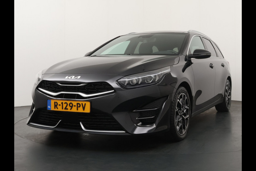 Kia Ceed Sportswagon AUTOMAAT 1.5 T-GDi GT-Line - Panoramadak - Stoel en stuurwielverwarming - Apple CarPlay/Android Auto - Navigatie - Elektrische Achterklep - Fabrieksgarantie tot 11-2029