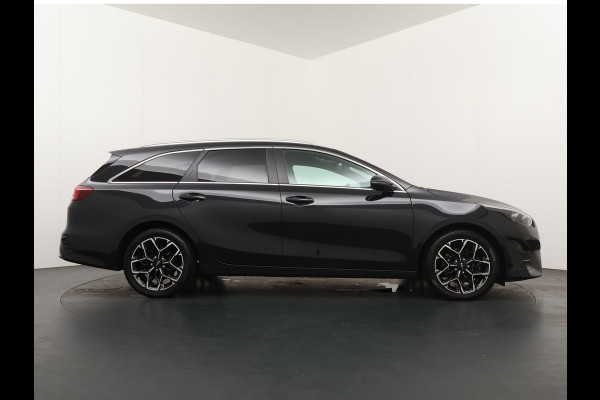 Kia Ceed Sportswagon AUTOMAAT 1.5 T-GDi GT-Line - Panoramadak - Stoel en stuurwielverwarming - Apple CarPlay/Android Auto - Navigatie - Elektrische Achterklep - Fabrieksgarantie tot 11-2029