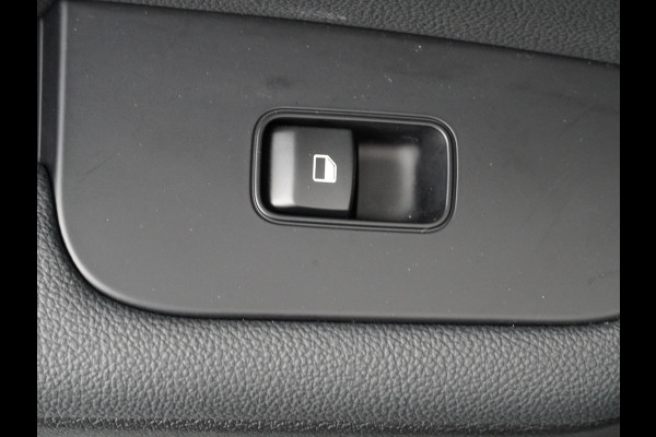 Kia Ceed Sportswagon AUTOMAAT 1.5 T-GDi GT-Line - Panoramadak - Stoel en stuurwielverwarming - Apple CarPlay/Android Auto - Navigatie - Elektrische Achterklep - Fabrieksgarantie tot 11-2029