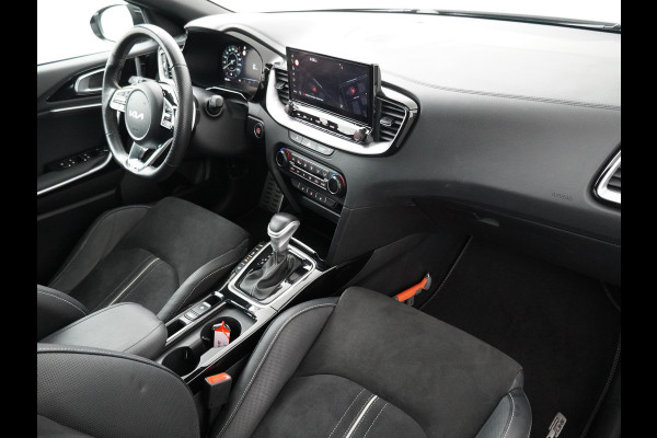 Kia Ceed Sportswagon AUTOMAAT 1.5 T-GDi GT-Line - Panoramadak - Stoel en stuurwielverwarming - Apple CarPlay/Android Auto - Navigatie - Elektrische Achterklep - Fabrieksgarantie tot 11-2029