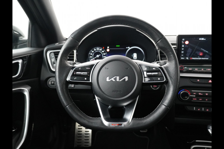 Kia Ceed Sportswagon AUTOMAAT 1.5 T-GDi GT-Line - Panoramadak - Stoel en stuurwielverwarming - Apple CarPlay/Android Auto - Navigatie - Elektrische Achterklep - Fabrieksgarantie tot 11-2029