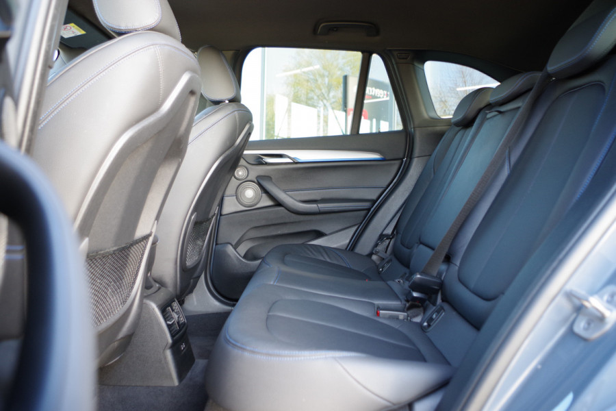 BMW X1 xDrive25e 220 PK M-Sport High Executive PHEV, Leder, Head-Up, Camera, H/K Sound, Memory, LED
