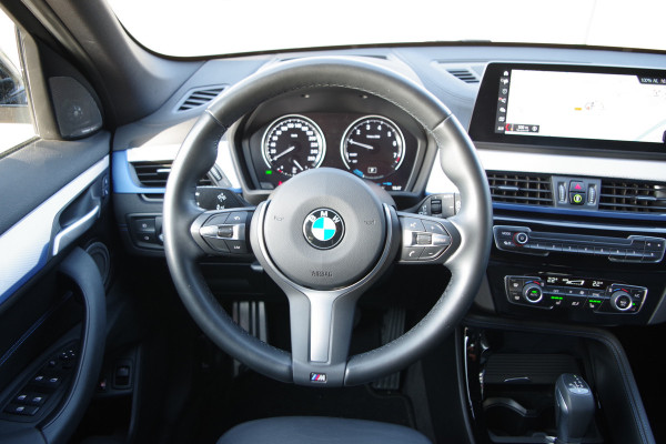 BMW X1 xDrive25e 220 PK M-Sport High Executive PHEV, Leder, Head-Up, Camera, H/K Sound, Memory, LED