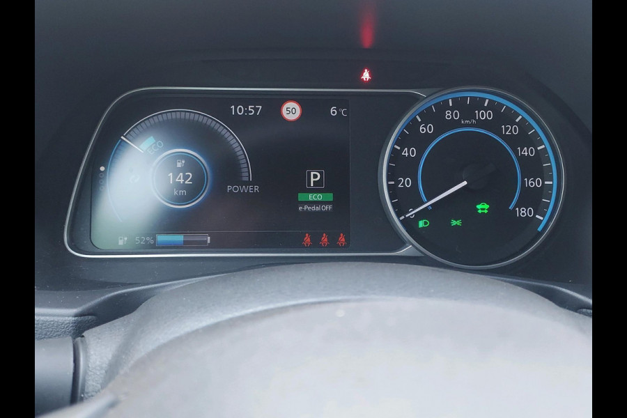 Nissan Leaf Acenta 40 kWh met trekhaakkogel (voor fietsendrager)
