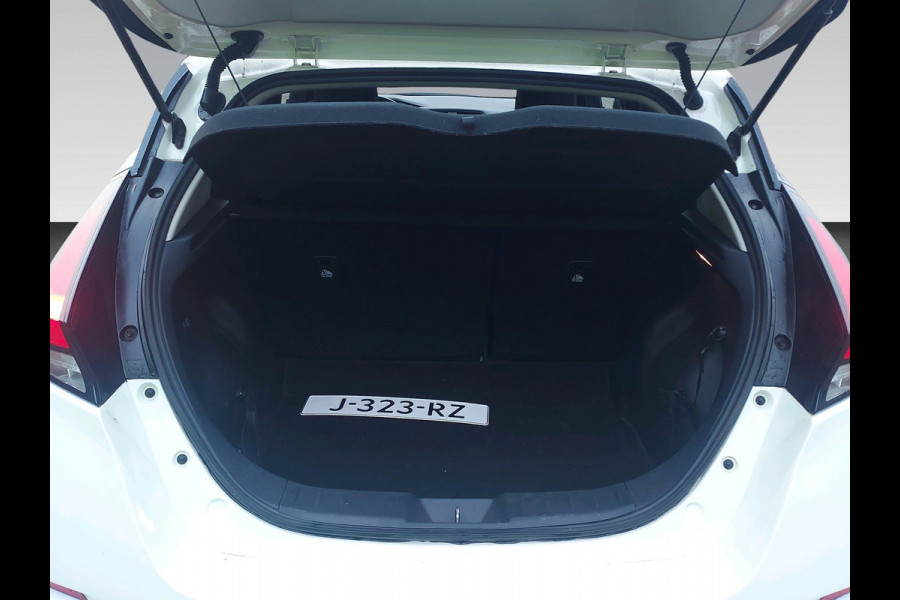 Nissan Leaf Acenta 40 kWh met trekhaakkogel (voor fietsendrager)
