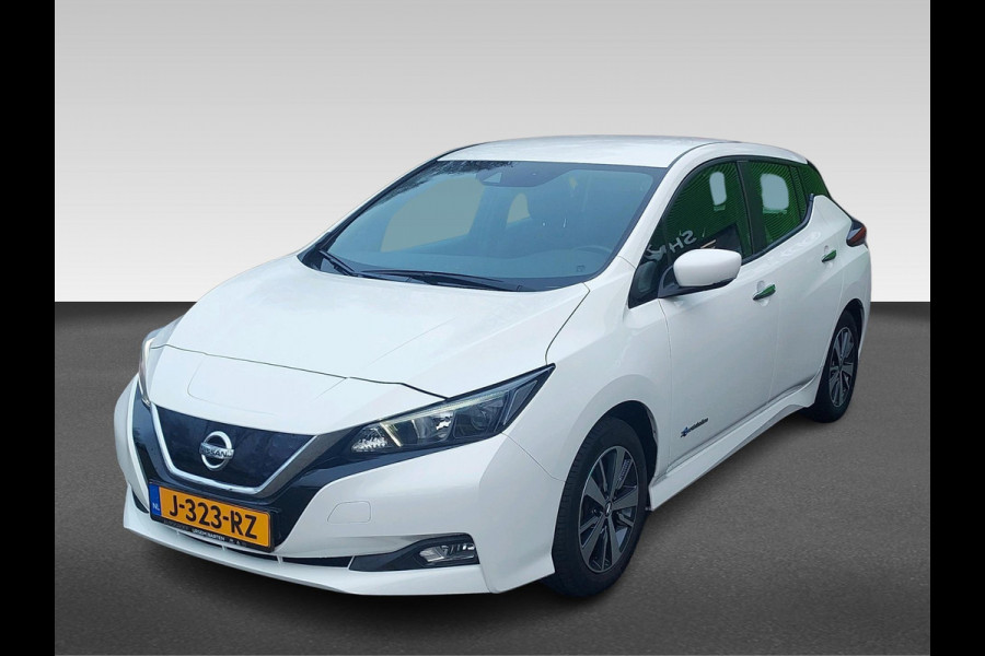 Nissan Leaf Acenta 40 kWh met trekhaakkogel (voor fietsendrager)