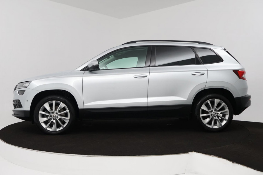 Škoda Karoq 1.5 TSI ACT Style Business (TREKHAAK, STOELVERWARMING, ACHTERUITRIJCAMERA, NAVIGATIE, ELEKTR STOELEN)