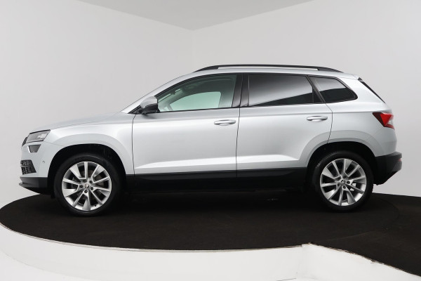 Škoda Karoq 1.5 TSI ACT Style Business (TREKHAAK, STOELVERWARMING, ACHTERUITRIJCAMERA, NAVIGATIE, ELEKTR STOELEN)