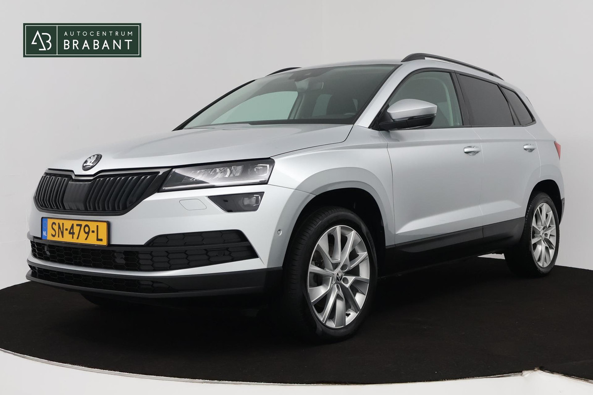 Škoda Karoq 1.5 TSI ACT Style Business (TREKHAAK, STOELVERWARMING, ACHTERUITRIJCAMERA, NAVIGATIE, ELEKTR STOELEN) Škoda Karoq 1.5 TSI ACT Style Business (TREKHAAK, STOELVERWARMING, ACHTERUITRIJCAMERA, NAVIGATIE, ELEKTR STOELEN)