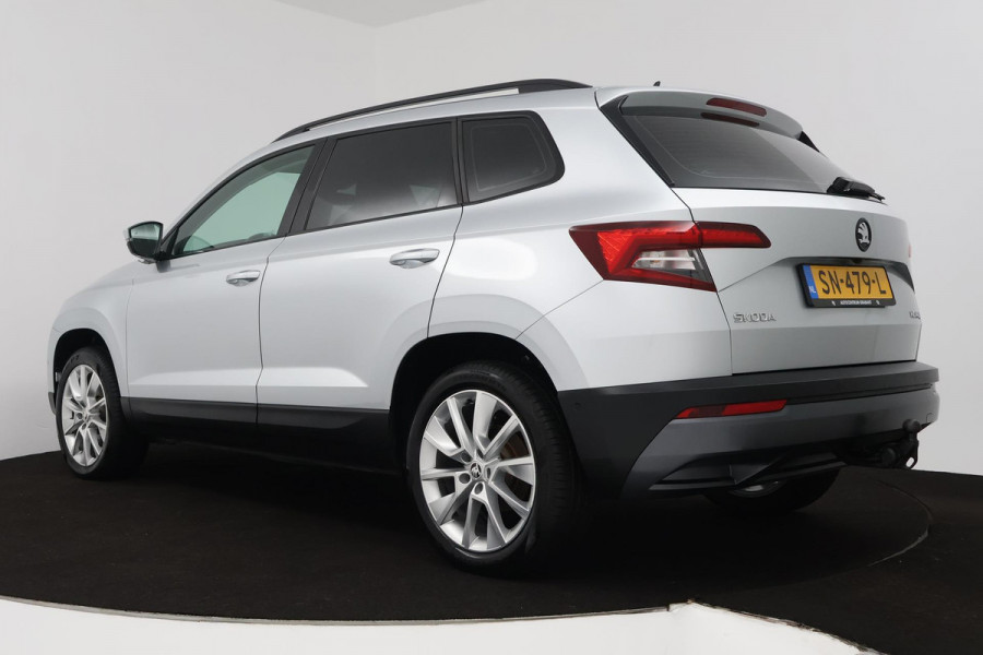 Škoda Karoq 1.5 TSI ACT Style Business (TREKHAAK, STOELVERWARMING, ACHTERUITRIJCAMERA, NAVIGATIE, ELEKTR STOELEN)