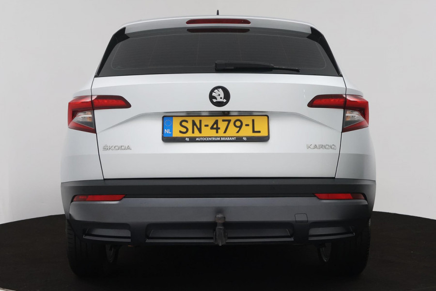 Škoda Karoq 1.5 TSI ACT Style Business (TREKHAAK, STOELVERWARMING, ACHTERUITRIJCAMERA, NAVIGATIE, ELEKTR STOELEN)
