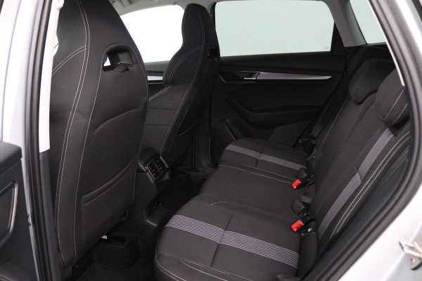 Škoda Karoq 1.5 TSI ACT Style Business (TREKHAAK, STOELVERWARMING, ACHTERUITRIJCAMERA, NAVIGATIE, ELEKTR STOELEN)