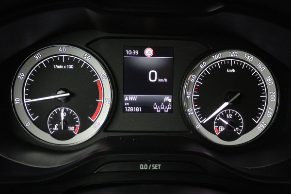 Škoda Kodiaq 1.5 TSI Business Edition 7p (ACHTERUITRIJCAMERA, STUUR/STOEL VERWARMING, CRUISE, CRUISE ADAPTIEF, GOED ONDERHOUDEN)