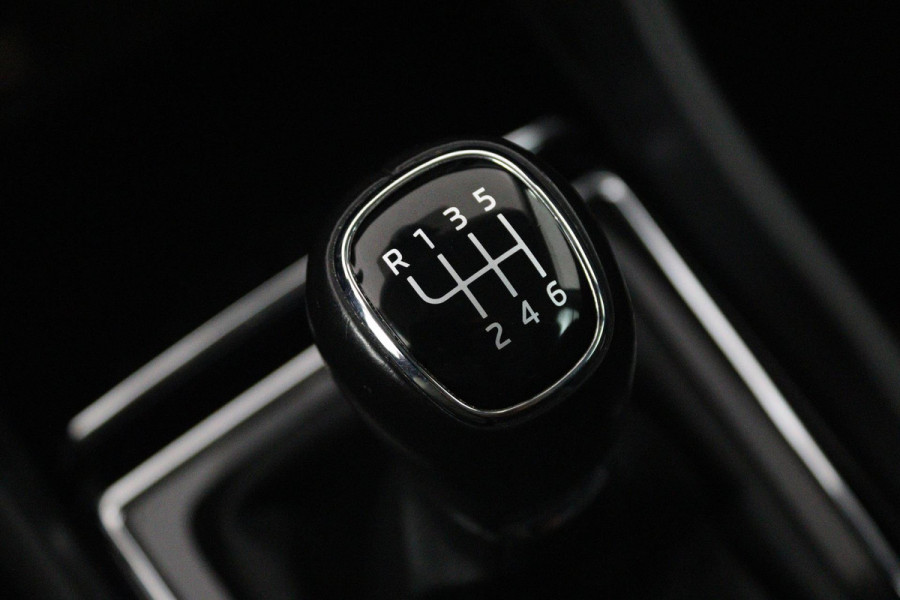 Škoda Kodiaq 1.5 TSI Business Edition 7p (ACHTERUITRIJCAMERA, STUUR/STOEL VERWARMING, CRUISE, CRUISE ADAPTIEF, GOED ONDERHOUDEN)