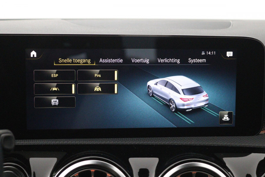 Mercedes-Benz CLA-Klasse Shooting Brake 200 Business Solution Luxury (PANORAMADAK, SFEERVERLICHTING, STOELVERARMING, CAMERA)