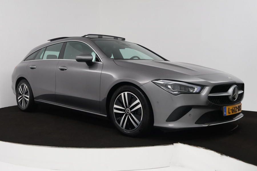 Mercedes-Benz CLA-Klasse Shooting Brake 200 Business Solution Luxury (PANORAMADAK, SFEERVERLICHTING, STOELVERARMING, CAMERA)