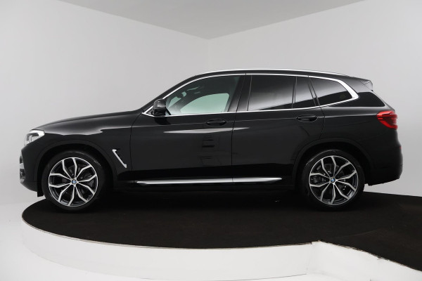 BMW X3 XDrive20i High Executive (STOELVERWARMING, SFEERVERLICHTING, HEAD-UP, CRUISE CONTROL, PARKEERSENSOREN, DEALER ONDERHOUDEN)