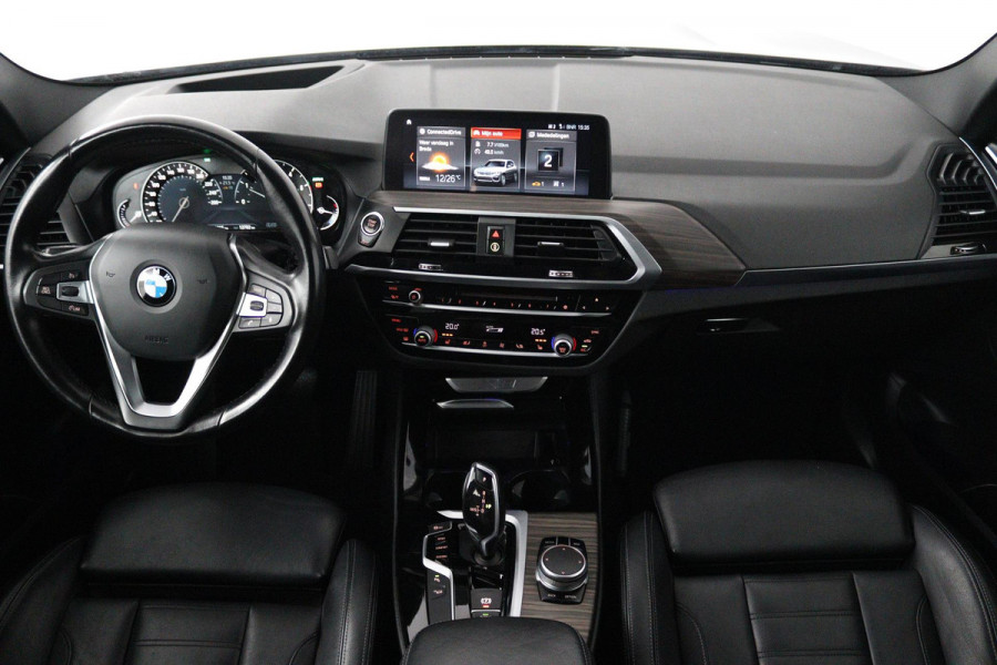 BMW X3 XDrive20i High Executive (STOELVERWARMING, SFEERVERLICHTING, HEAD-UP, CRUISE CONTROL, PARKEERSENSOREN, DEALER ONDERHOUDEN)