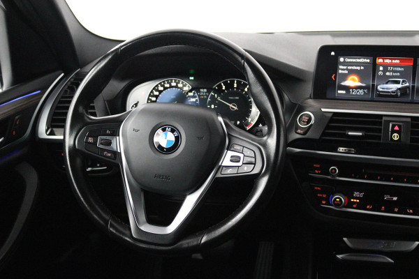 BMW X3 XDrive20i High Executive (STOELVERWARMING, SFEERVERLICHTING, HEAD-UP, CRUISE CONTROL, PARKEERSENSOREN, DEALER ONDERHOUDEN)
