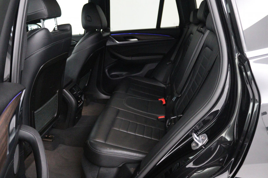 BMW X3 XDrive20i High Executive (STOELVERWARMING, SFEERVERLICHTING, HEAD-UP, CRUISE CONTROL, PARKEERSENSOREN, DEALER ONDERHOUDEN)