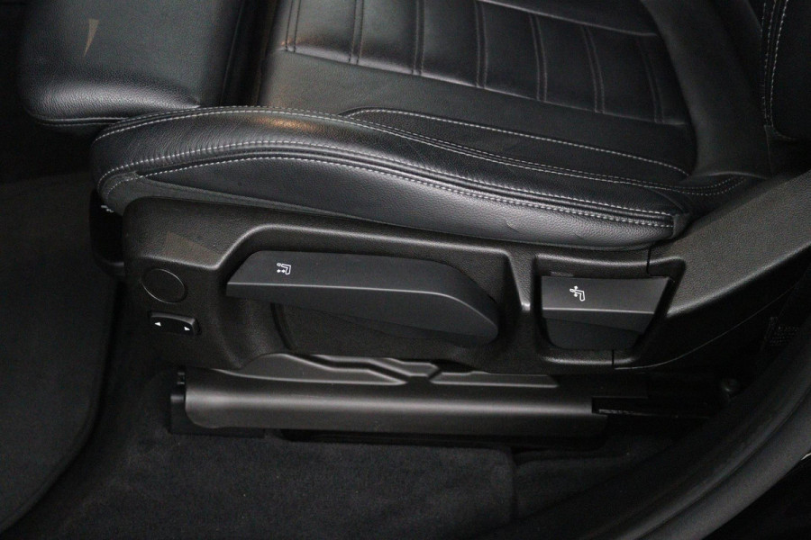 BMW X3 XDrive20i High Executive (STOELVERWARMING, SFEERVERLICHTING, HEAD-UP, CRUISE CONTROL, PARKEERSENSOREN, DEALER ONDERHOUDEN)