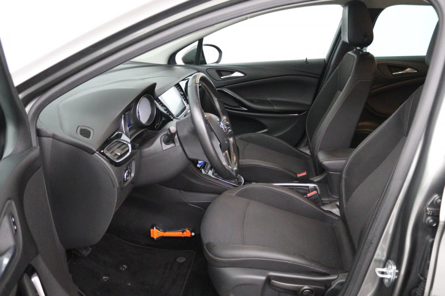 Opel Astra Sports Tourer 1.4 Innovation (PARKEERSENSOREN, TREKHAAK, CAMERA, STOELVERWARMING, CRUISE CONTROL)