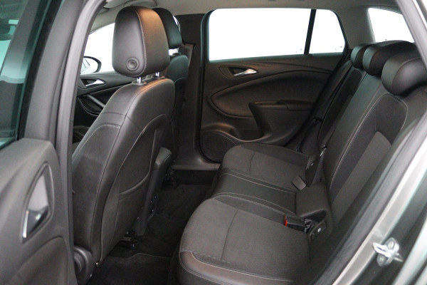 Opel Astra Sports Tourer 1.4 Innovation (PARKEERSENSOREN, TREKHAAK, CAMERA, STOELVERWARMING, CRUISE CONTROL)