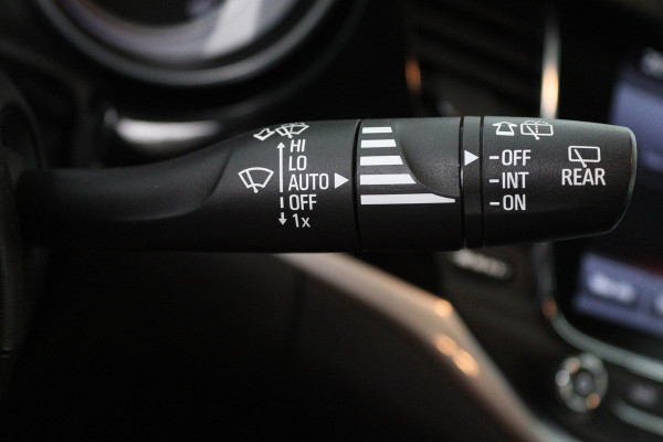 Opel Astra Sports Tourer 1.4 Innovation (PARKEERSENSOREN, TREKHAAK, CAMERA, STOELVERWARMING, CRUISE CONTROL)