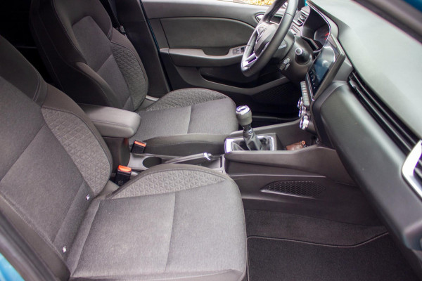 Renault Clio 1.0 TCe Intens|Prijs rijklaar incl. 12 mnd garantie|NAV LMV Bluetooth Keyless Airco Cruise