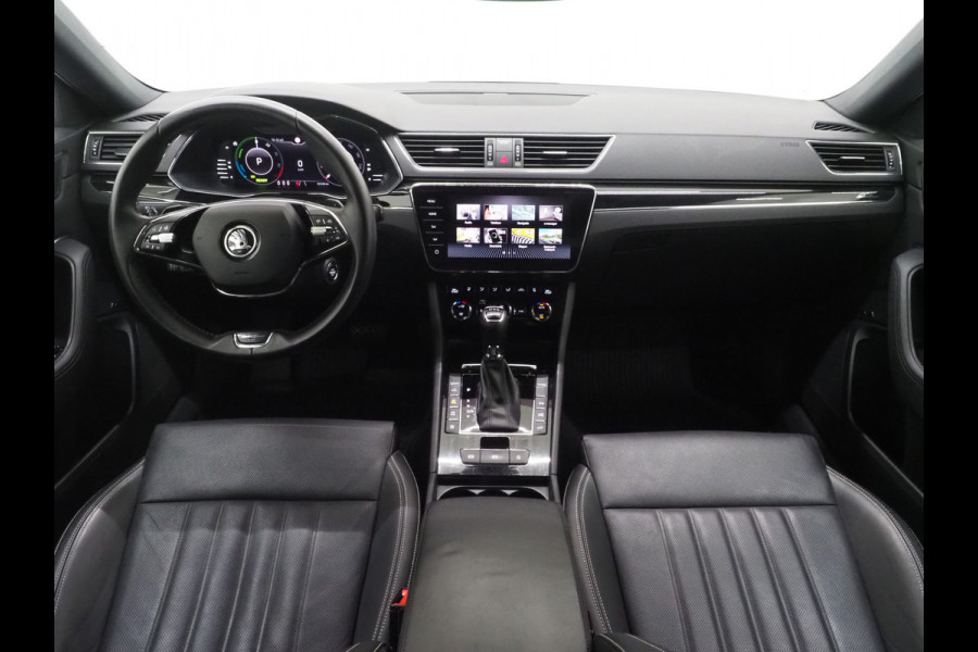 Škoda Superb Combi 1.4 TSI iV Laurin & Klement | Panoramadak | Trekhaak | Canton | Keyless | Adaptive Cruise | Carplay