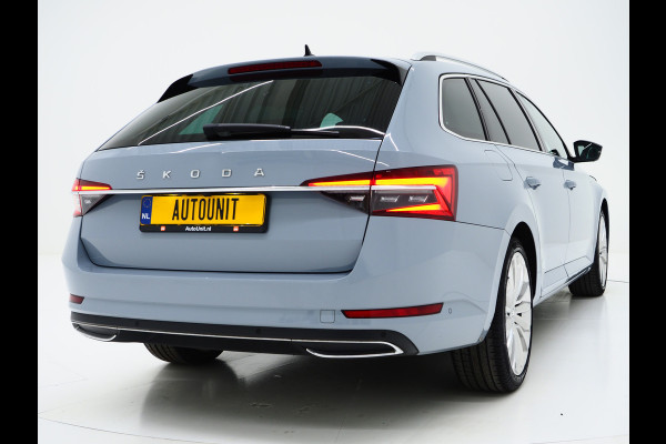 Škoda Superb Combi 1.4 TSI iV Laurin & Klement | Panoramadak | Trekhaak | Canton | Keyless | Adaptive Cruise | Carplay