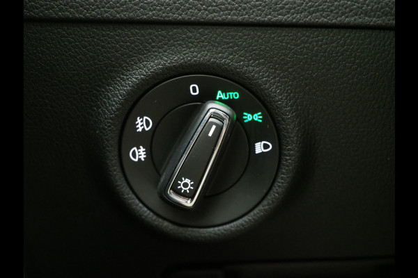 Škoda Superb Combi 1.4 TSI iV Laurin & Klement | Panoramadak | Trekhaak | Canton | Keyless | Adaptive Cruise | Carplay