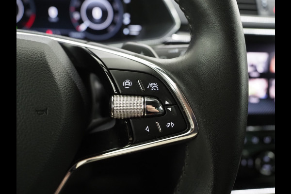 Škoda Superb Combi 1.4 TSI iV Laurin & Klement | Panoramadak | Trekhaak | Canton | Keyless | Adaptive Cruise | Carplay