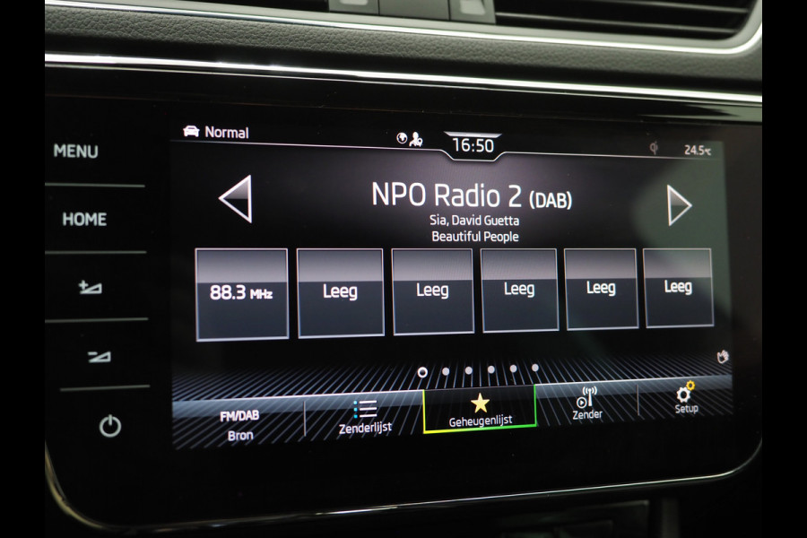 Škoda Superb Combi 1.4 TSI iV Laurin & Klement | Panoramadak | Trekhaak | Canton | Keyless | Adaptive Cruise | Carplay