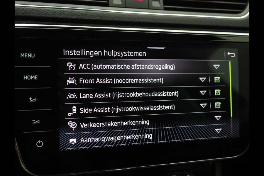 Škoda Superb Combi 1.4 TSI iV Laurin & Klement | Panoramadak | Trekhaak | Canton | Keyless | Adaptive Cruise | Carplay