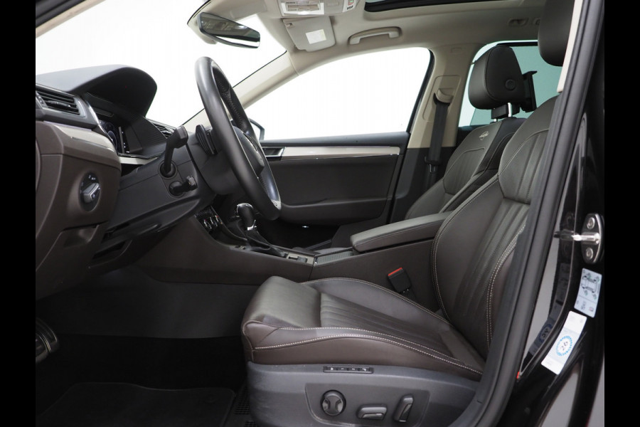 Škoda Superb Combi 1.4 TSI iV Laurin & Klement | Panoramadak | Trekhaak | Canton | Massage | Keyless | Adaptive Cruise