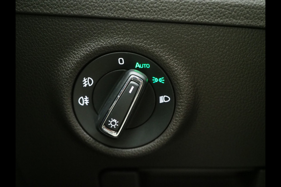 Škoda Superb Combi 1.4 TSI iV Laurin & Klement | Panoramadak | Trekhaak | Canton | Massage | Keyless | Adaptive Cruise