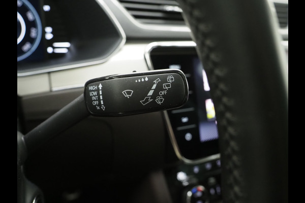 Škoda Superb Combi 1.4 TSI iV Laurin & Klement | Panoramadak | Trekhaak | Canton | Massage | Keyless | Adaptive Cruise