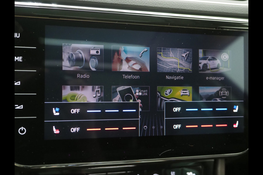 Škoda Superb Combi 1.4 TSI iV Laurin & Klement | Panoramadak | Trekhaak | Canton | Massage | Keyless | Adaptive Cruise