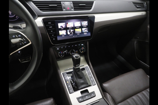 Škoda Superb Combi 1.4 TSI iV Laurin & Klement | Panoramadak | Trekhaak | Canton | Massage | Keyless | Adaptive Cruise
