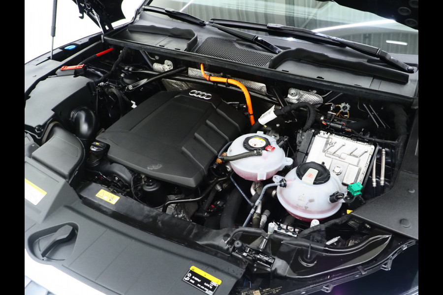 Audi Q5 50 TFSI e Quattro 299PK | Panoramadak | Camera | Virtual | BLIS | DAB | Stoelverwarming | Carplay