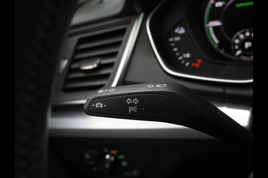 Audi Q5 50 TFSI e Quattro 299PK | Panoramadak | Camera | Virtual | BLIS | DAB | Stoelverwarming | Carplay