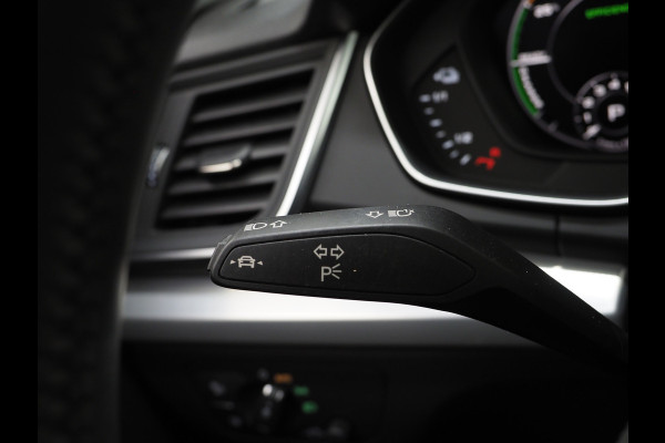 Audi Q5 50 TFSI e Quattro 299PK | Panoramadak | Camera | Virtual | BLIS | DAB | Stoelverwarming | Carplay