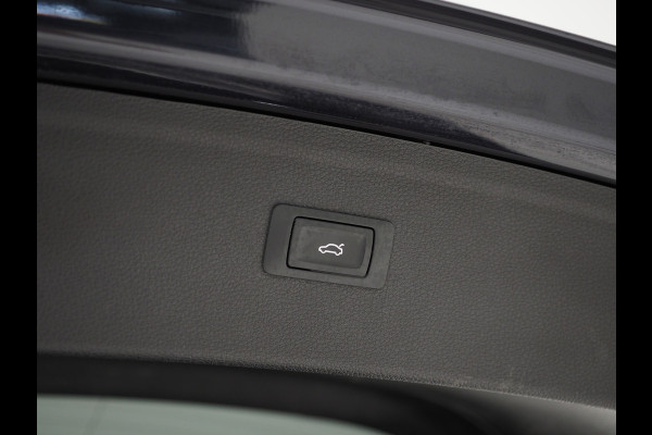 Audi Q5 50 TFSI e Quattro 299PK | Panoramadak | Camera | Virtual | BLIS | DAB | Stoelverwarming | Carplay