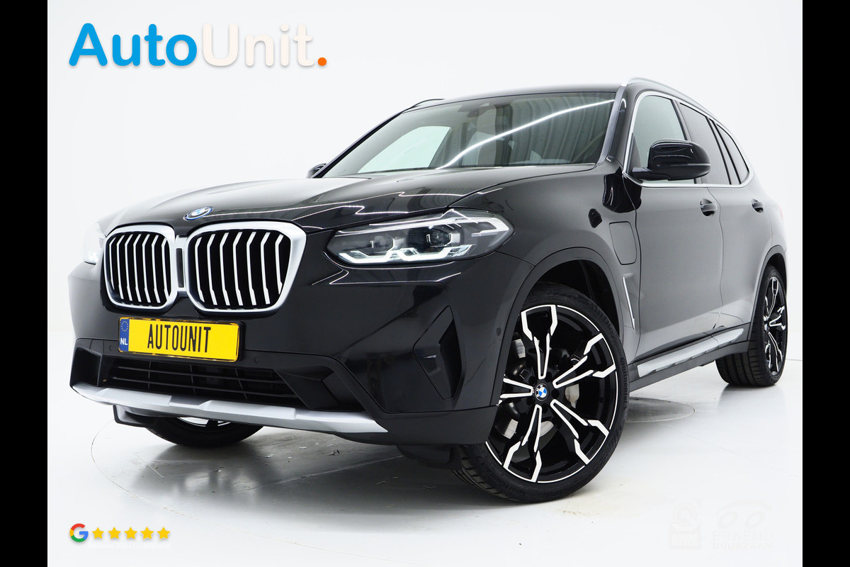 BMW X3 xDrive30e LCI 292PK | Leder | Sportstoelen | Zwarte Hemel | Camera | DAB | Carplay